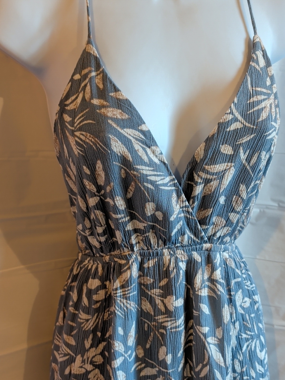 Lulus Blue Spaghetti Strap Open Back Maxi Dress Size S